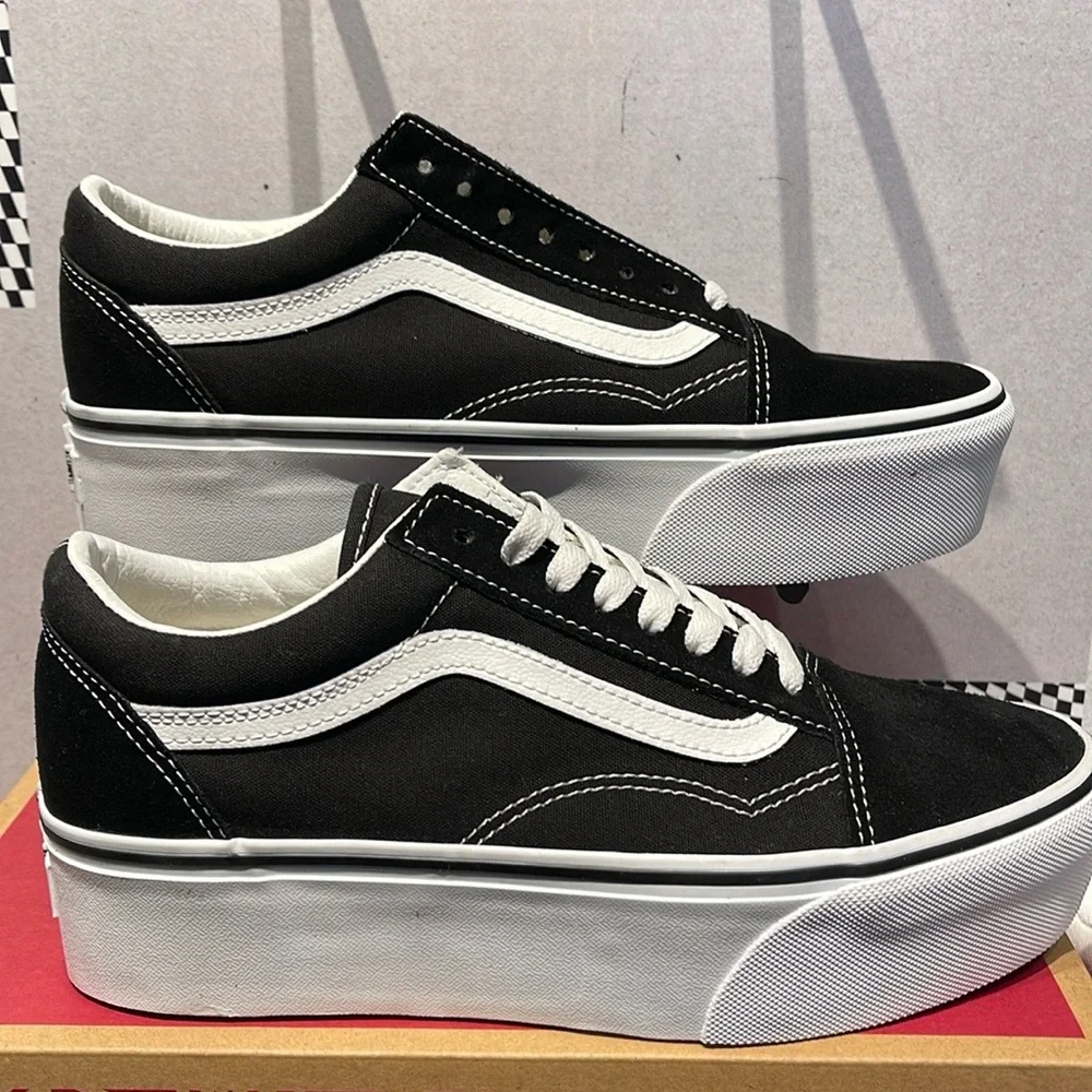 Vans Men’s Old Skool Stackform Suede/Canvas Black/True Wht
VN0A7Q5M6BT Platforms - Picture 1 of 16